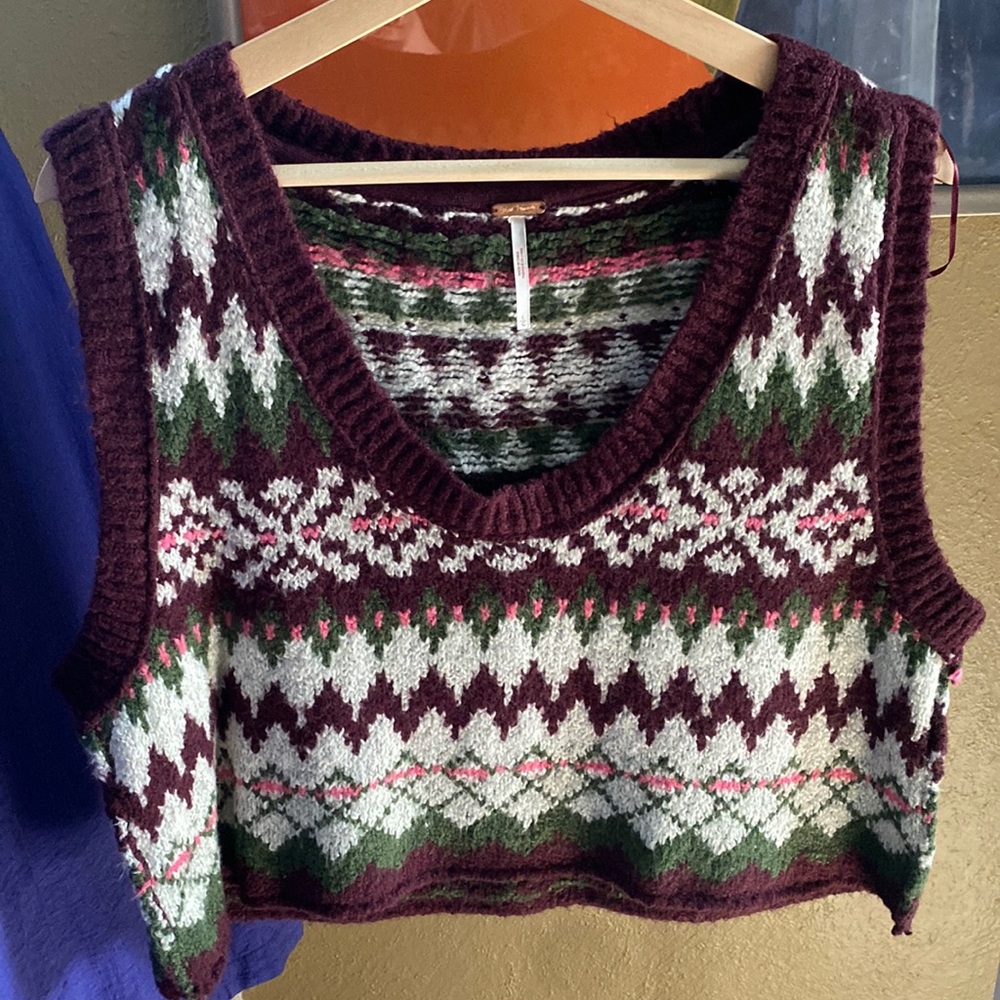 FREE PEOPLE Cropped Sweater Short Sleeve Sweater Mixed Pattern Knitwear